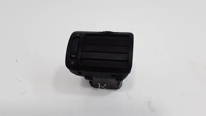 Volkswagen PASSAT B5.5 (2001 - 2005) 3B0819703D Боковой воздушный дефлектор — фото 1
