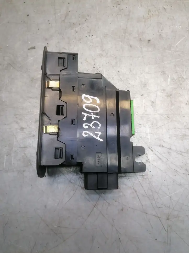 Volvo S60 (2000 - 2004) 09193383 Кнопка стеклоподъемников — фото 3