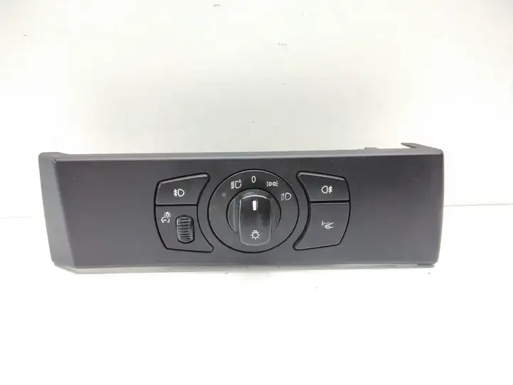 BMW 5 E60 E61 (2004 - 2010) 6925289 Включатель фонарей — фото 1