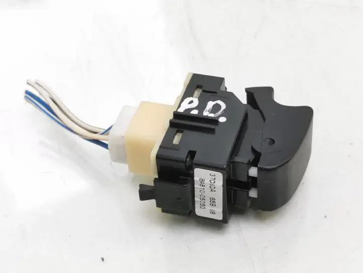 Toyota Avensis T250 (2006 - 2009) 8481005050 Блок кнопок стеклоподъемников — фото 2