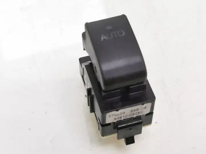 Toyota Avensis T250 (2006 - 2009) 8481005050 Блок кнопок стеклоподъемников — фото 6