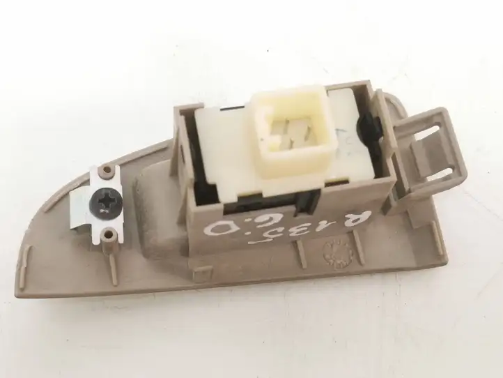 Toyota Avensis T250 (2006 - 2009) 7427105020 Блок кнопок стеклоподъемников — фото 3