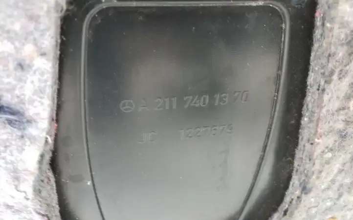 Mercedes-Benz E W211 (2002 - 2009) A2117401370 Комплект обшивки крышки багажника — фото 5