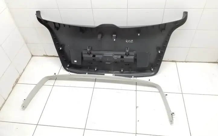 Volkswagen Touran I (2003 - 2010) 1T0867601H Комплект обшивки крышки багажника — фото 2