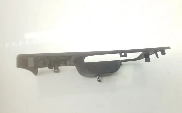 Toyota Avensis T250 (2006 - 2009) 6761705040B Прочая отделка передней двери — фото 3