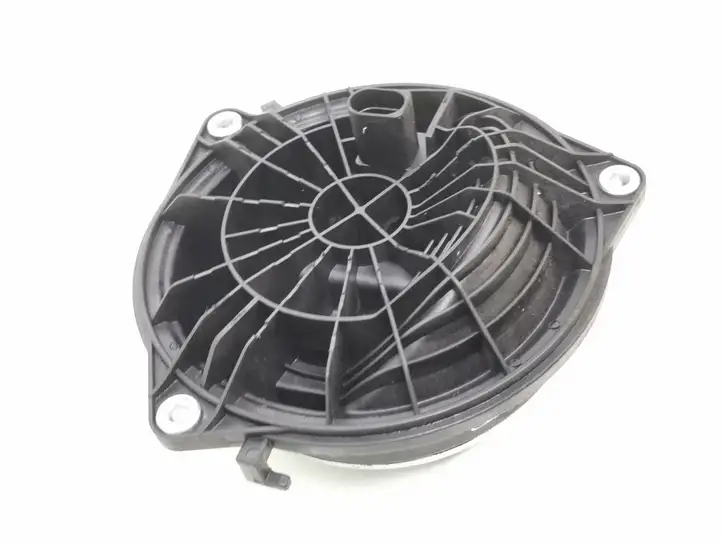 Volkswagen Polo V 6R (2009 - 2015) 6R6827469A Ручка крышки багажника — фото 4