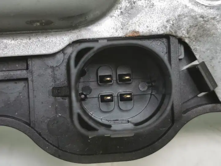 Volkswagen Touran I (2003 - 2010) 1T0827574L Подсветка номера — фото 3