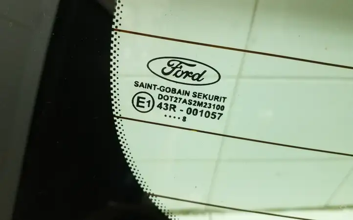 Ford Focus (2005 - 2008) Крышка багажника — фото 6