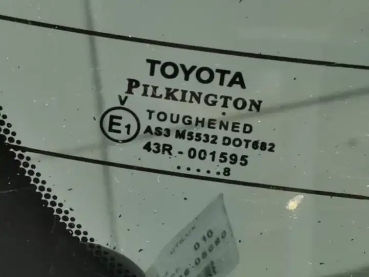 Toyota Avensis T250 (2006 - 2009) Крышка багажника — фото 11