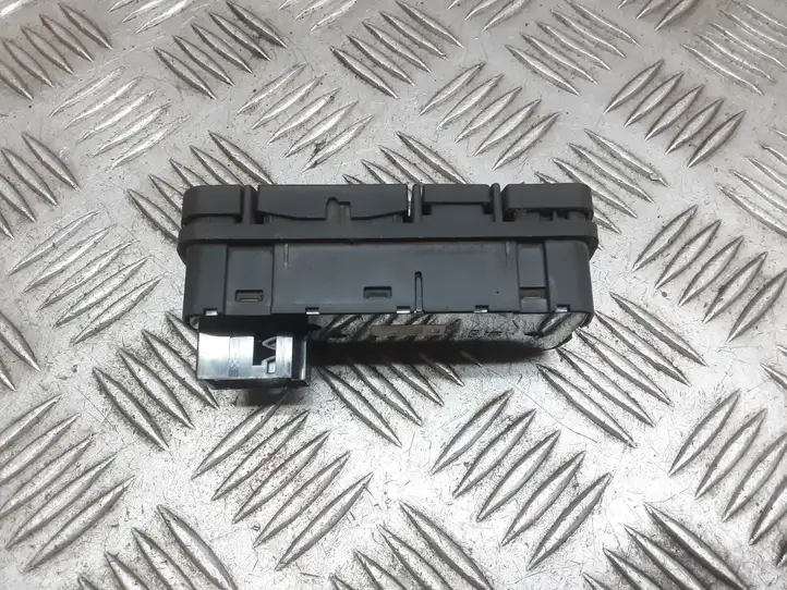 Opel Vectra C (2002 - 2005) 09185954 Блок кнопок стеклоподъемников — фото 3