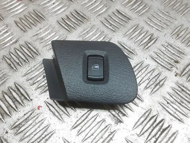 Skoda Octavia Mk1 (1U) (1996 - 2004) 3B0959855 Блок кнопок стеклоподъемников — фото 1