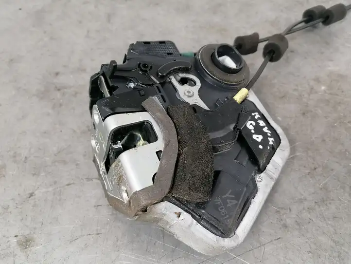 Toyota RAV 4 (XA30) (2006 - 2016) 7F0615 Замок задней двери — фото 4