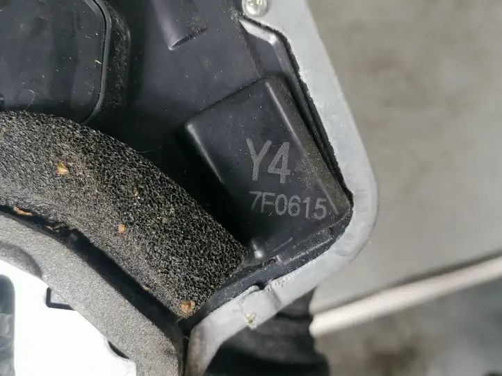 Toyota RAV 4 (XA30) (2006 - 2016) 7F0615 Замок задней двери — фото 5
