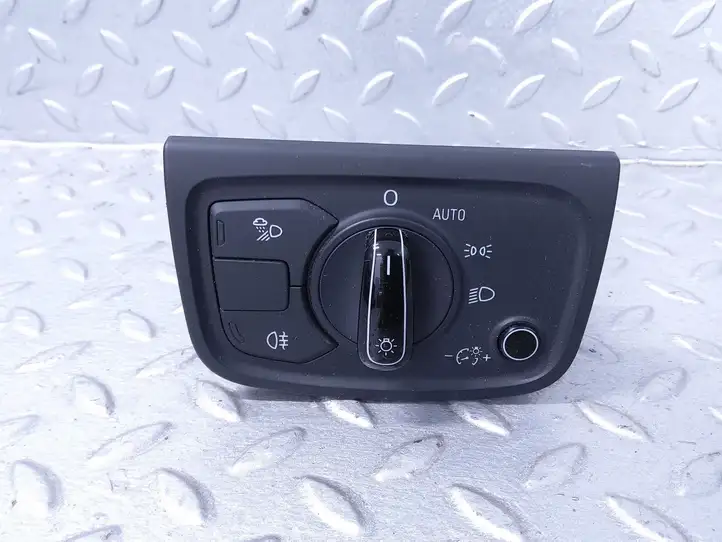 Audi A8 S8 D4 4H (2010 - 2014) 4H0941531B Включатель фонарей — фото 4