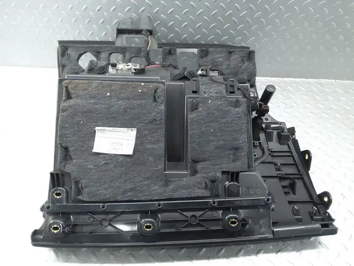 Audi A8 S8 D4 4H (2010 - 2014) 4H1857096 Вещевой ящик — фото 4