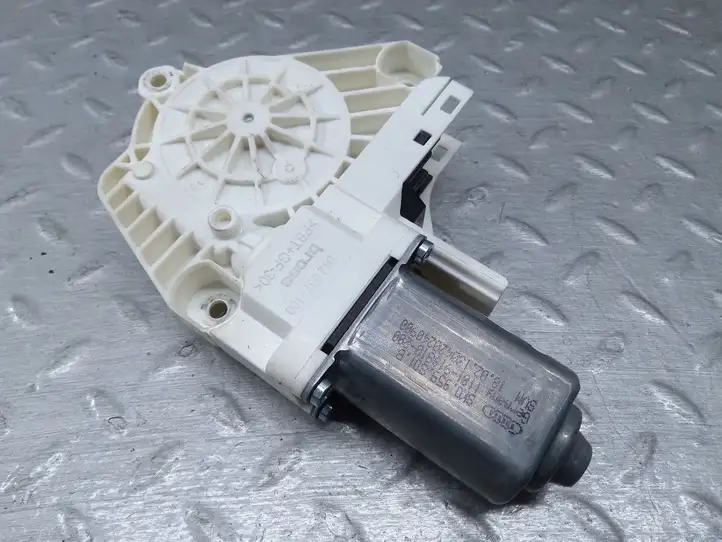 Audi A8 S8 D4 4H (2010 - 2014) 8K0959801B Стеклоподъемник задней двери — фото 1
