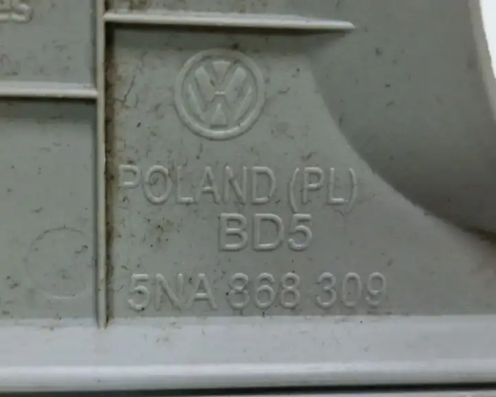 Volkswagen Tiguan (2016 - 2020) 5NA868309 Верхняя обшивка стойки B — фото 9