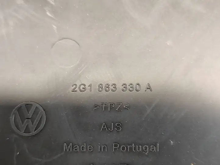 Volkswagen Polo VI (2015 - 2019) 2G1863330A Другая деталь консоли (туннеля) — фото 3