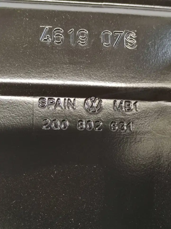 Volkswagen Polo VI (2015 - 2019) 2Q0802631 Кронштейн запасного колеса — фото 4