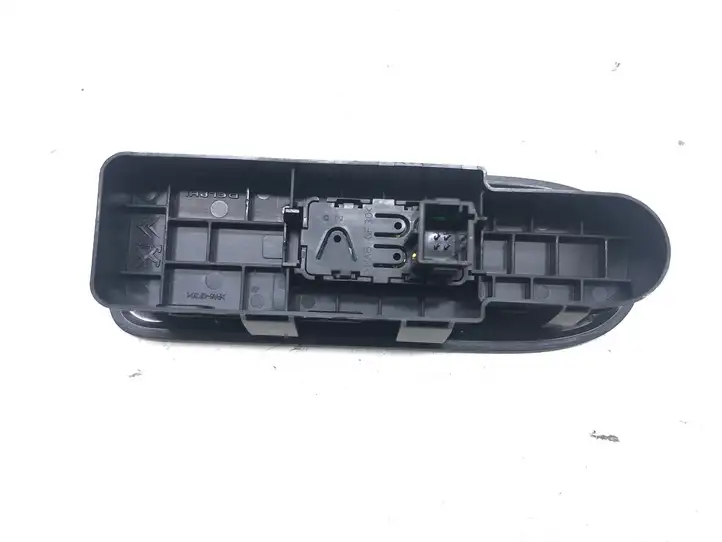 Citroen C3 (2013 - 2016) 98012512XT Кнопка стеклоподъемников — фото 3