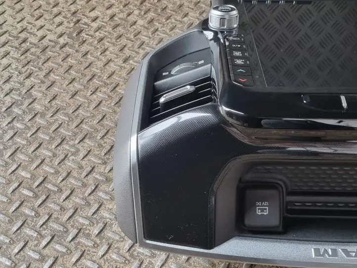 Dodge Ram (2018 - ) 68504644AB Магнитола / мультимедийная система — фото 10
