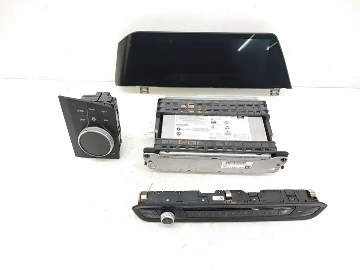 BMW 4 G22 G23 G24 G26 (2020 - ) 9826555 Магнитола / мультимедийная система — фото 1