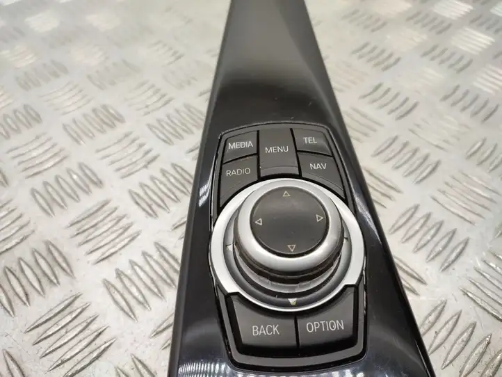 BMW 3 F30 F35 F31 (2012 - 2018) 9281688 Магнитола / мультимедийная система — фото 3