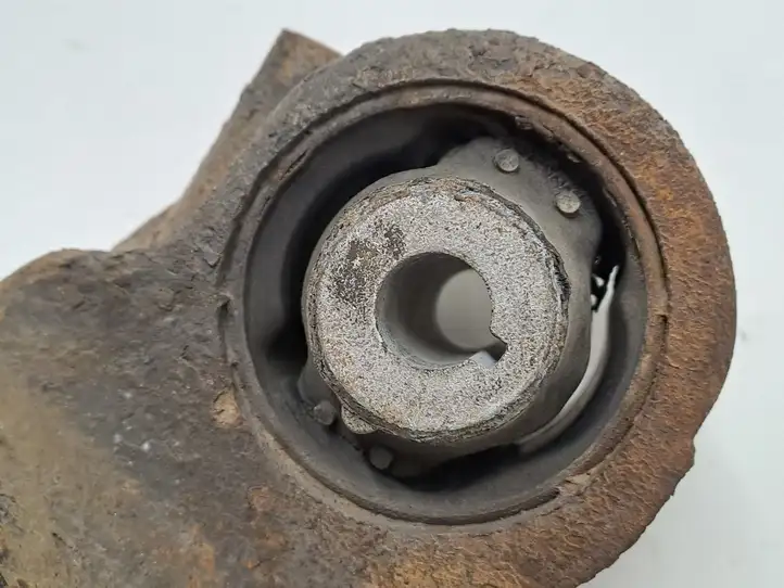 Volkswagen Transporter - Caravelle T5 (2003 - 2009) Вилка подвески — фото 8