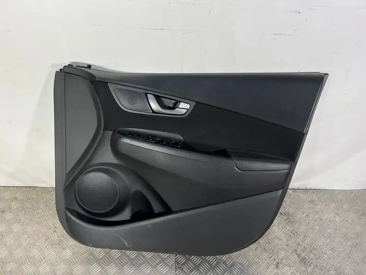 Hyundai Kona I (2017 - 2022) 82380J9000 Обшивка передней двери — фото 1