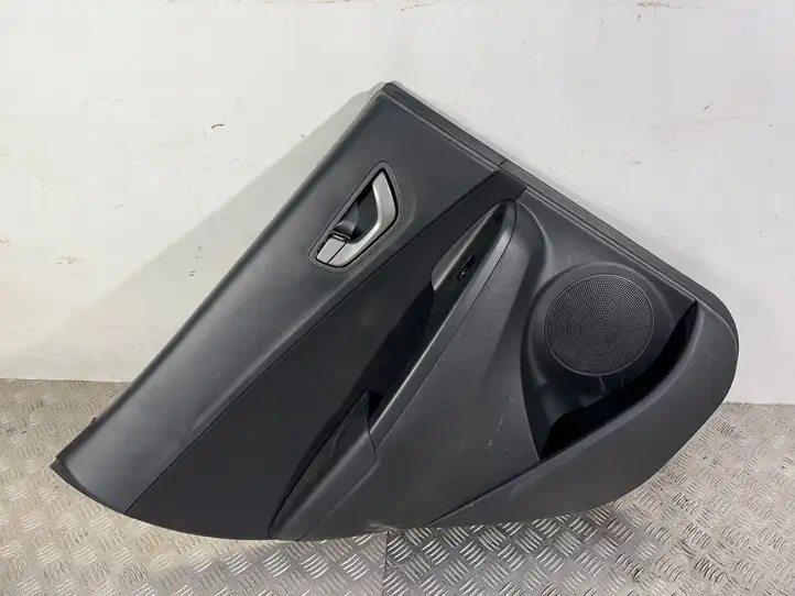 Hyundai Kona I (2017 - 2022) 83370J9000 Обшивка задней двери — фото 1
