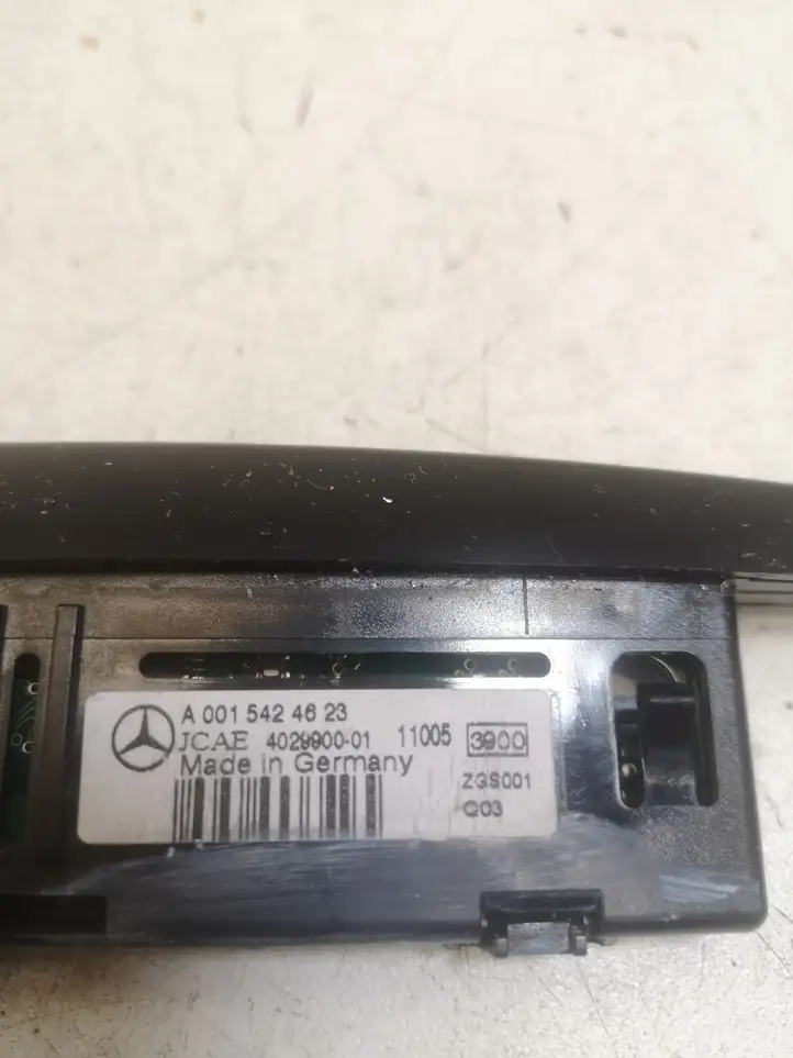 Mercedes-Benz C W204 (2007 - 2014) A0015424623 Экран парктроника PDC — фото 4