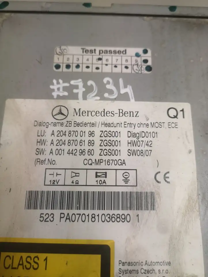 Mercedes-Benz C W204 (2007 - 2014) A2048700196 Магнитола / мультимедийная система — фото 2