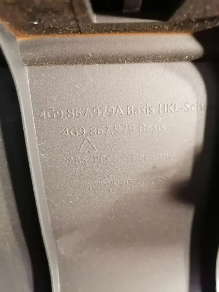 Audi A6 C7 (2011 - 2014) 4G9867979 Комплект обшивки крышки багажника — фото 4