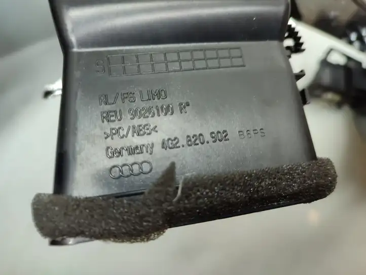 Audi A6 C7 (2011 - 2014) 4G2820902 Боковой воздушный дефлектор — фото 3