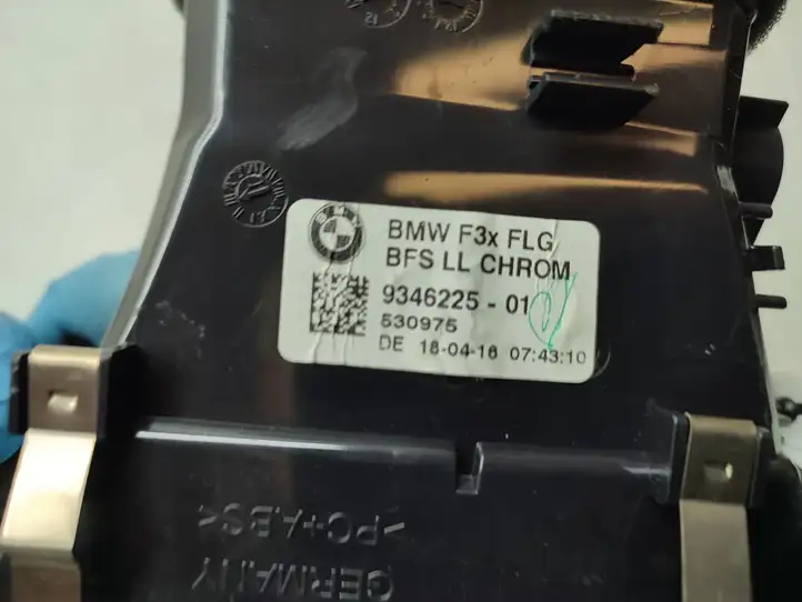 BMW 3 F30 F35 F31 (2012 - 2018) 9346225 Боковой воздушный дефлектор — фото 3