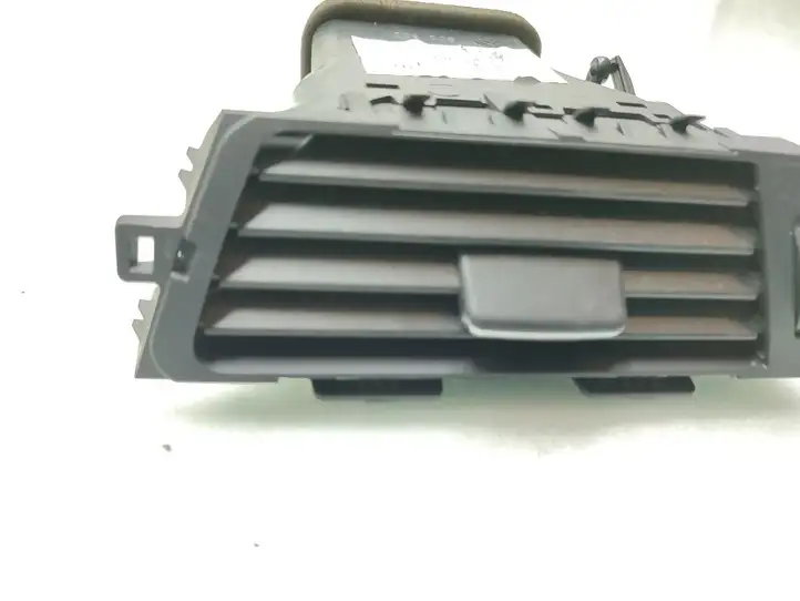 BMW 3 E90 E91 (2005 - 2012) 9130460 Боковой воздушный дефлектор — фото 2