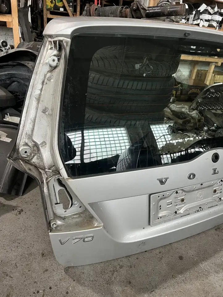Volvo V70 (2007 - 2013) Крышка багажника — фото 4