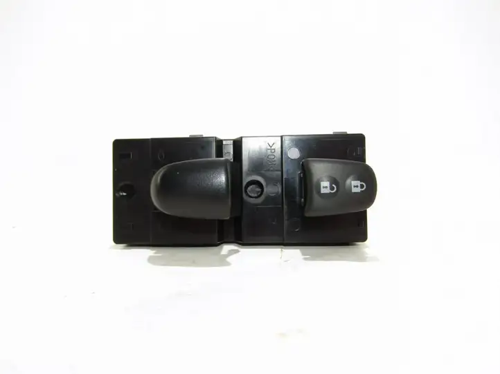 Nissan Juke I F15 (2010 - 2018) Блок кнопок стеклоподъемников — фото 1