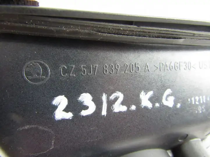 Skoda Praktik 5J8 (2007 - 2014) Наружная ручка задней двери — фото 1