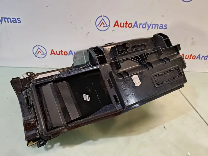BMW 5 F10 F11 (2009 - 2016) 51169166683 Вещевой ящик — фото 2
