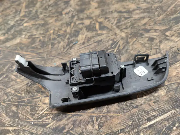 Honda Civic (2006 - 2011) 35760SNA Кнопка стеклоподъемников — фото 2