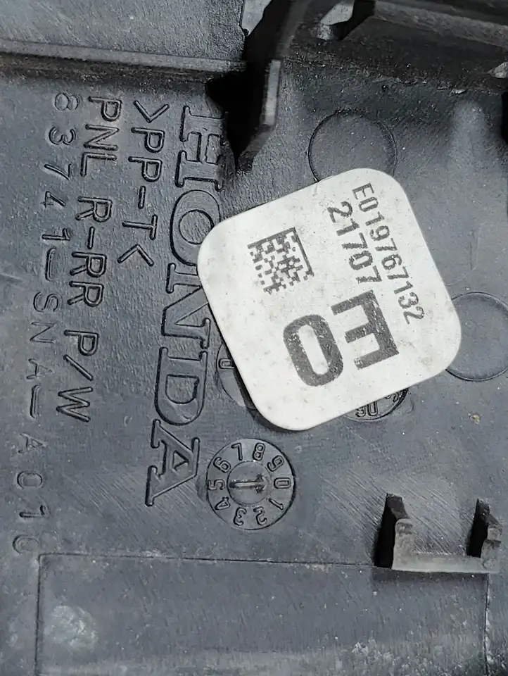 Honda Civic (2006 - 2011) 35760SNA Кнопка стеклоподъемников — фото 3