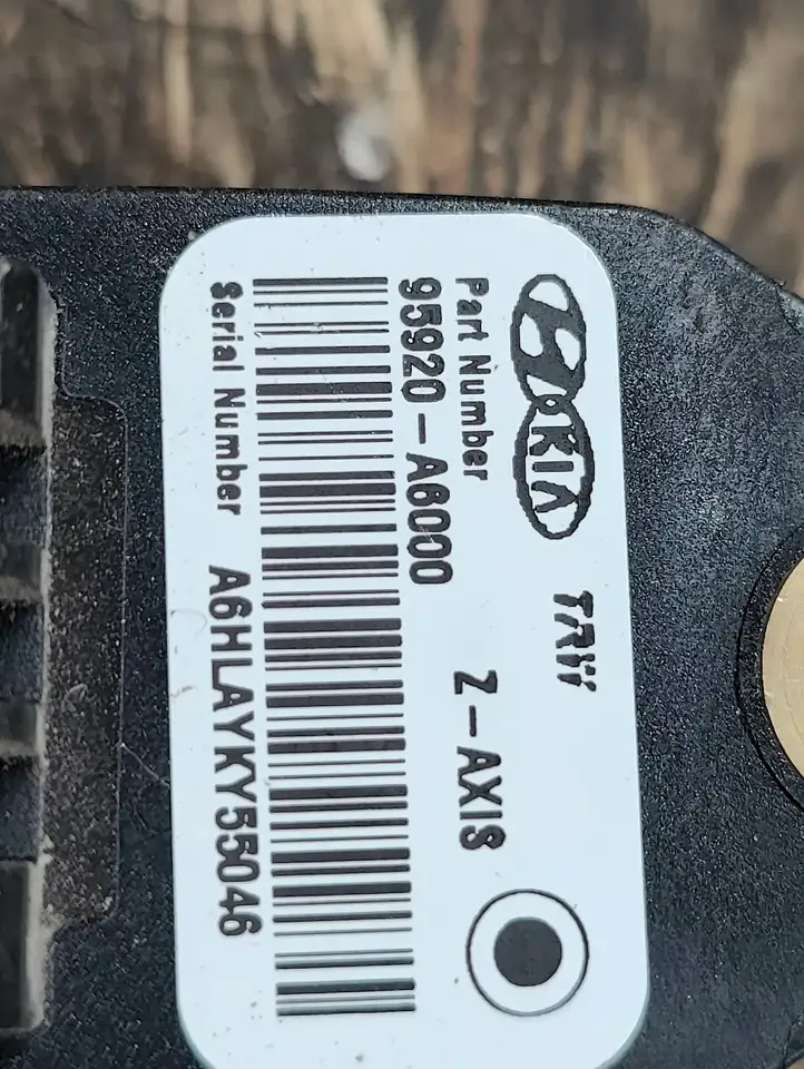 Hyundai i30 (2012 - 2015) 95920A6000 Датчик удара SRS — фото 2