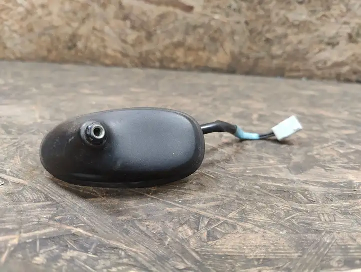 Mazda 2 (2014 - 2019) GPS антенна — фото 3