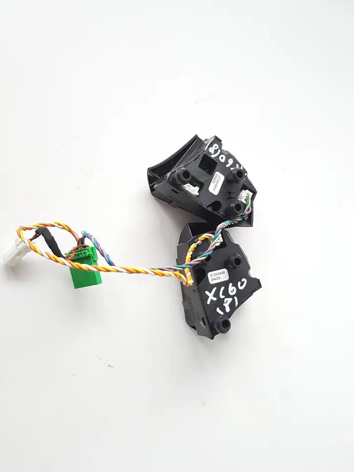 Volvo XC60 (2008 - 2013) 31264948 Кнопки на рулевом колесе — фото 6