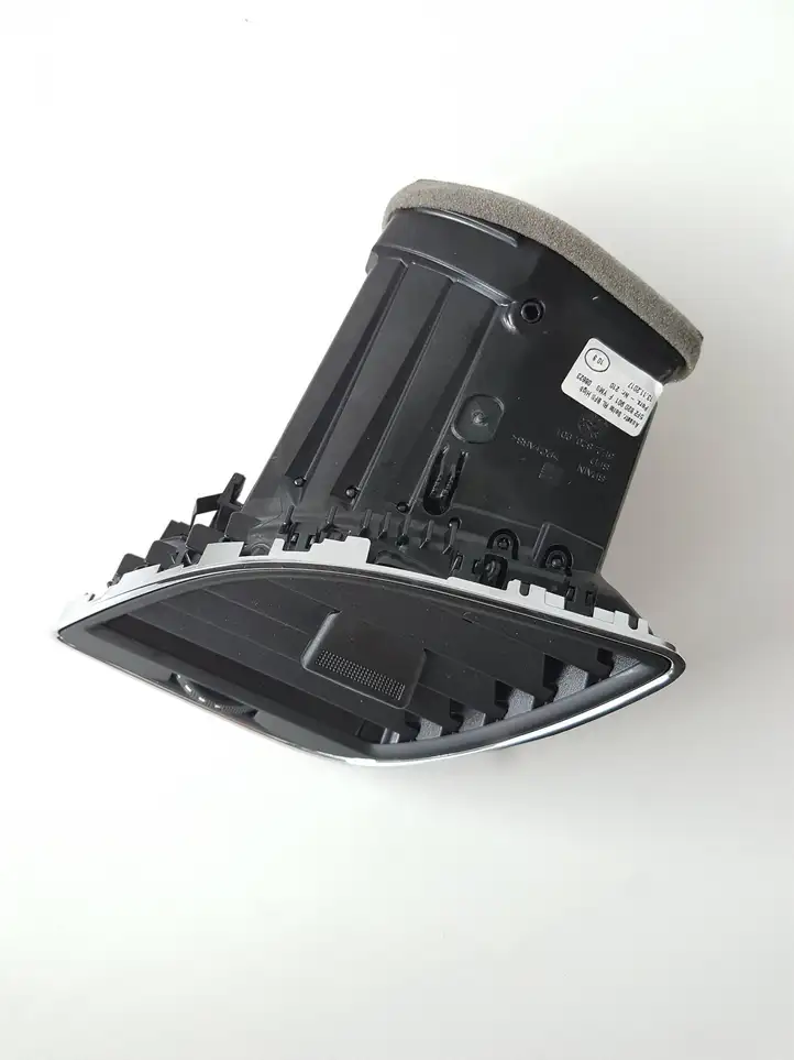 Seat Leon (5F) (2012 - 2019) 5F2820901F Боковой воздушный дефлектор — фото 6