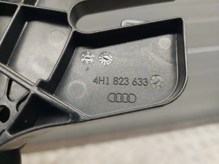 Audi A8 S8 D4 4H (2013 - 2017) 4H1823633 Ручка открытия капота — фото 2
