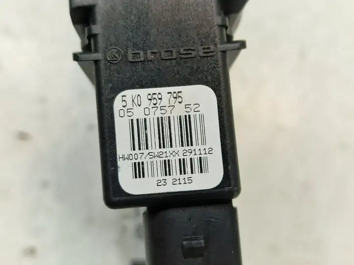Skoda Octavia Mk2 (1Z) (2004 - 2013) 5K0959795 Стеклоподъемник задней двери — фото 2