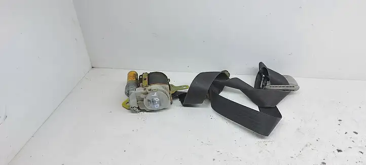 Toyota Yaris Verso (1999 - 2005) G093401 Передний ремень безопасности — фото 1