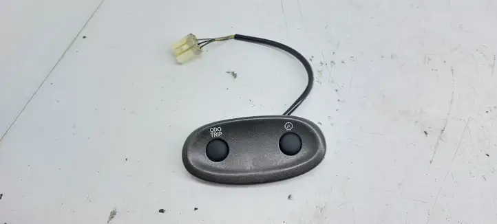 Toyota Yaris Verso (1999 - 2005) 1751Q21 Другие включатели / ручки/ переключатели — фото 1